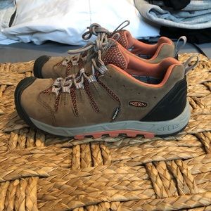Women’s Keen Shoes